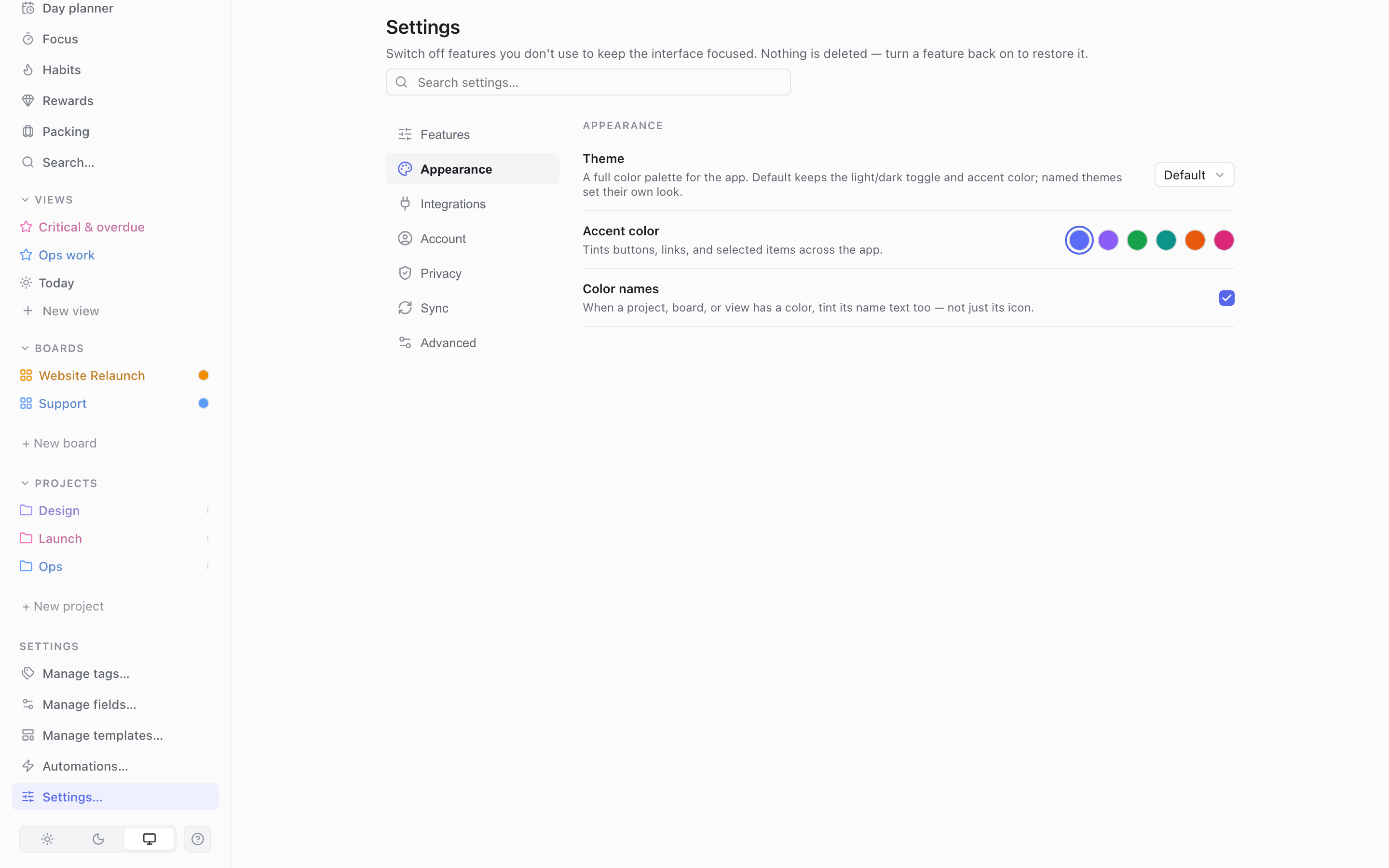 The Settings Appearance section, showing the Theme dropdown, accent color swatches, and the Color names toggle